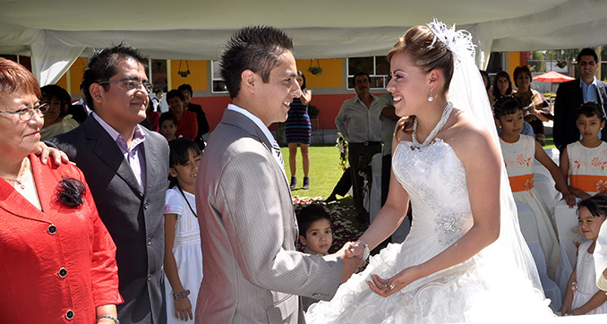 Salón con jardín de fiestas cerca de Nezahualcóyotl