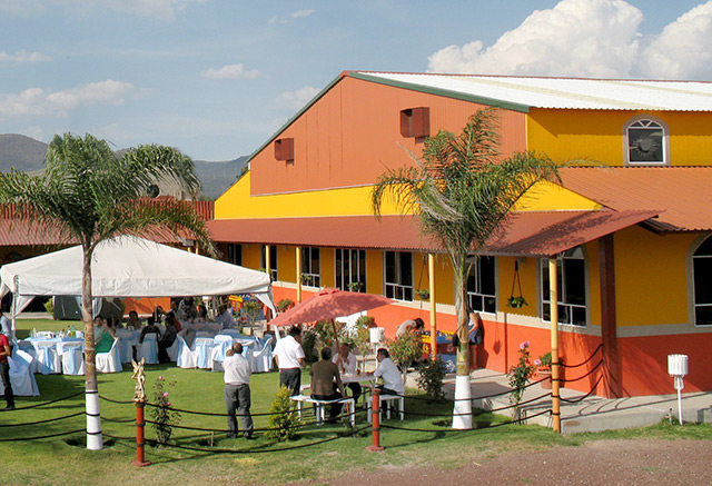 Salón con jardín de fiestas cerca de Texcoco